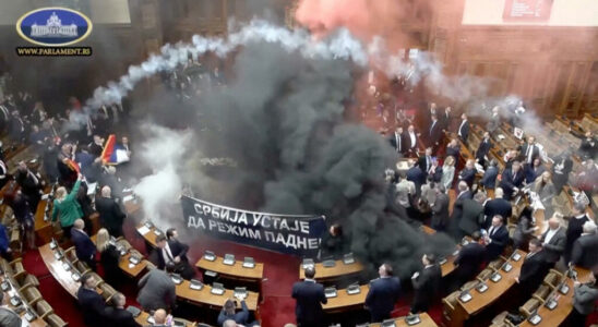 Serbia the opposition disrupts a session of the parliament with