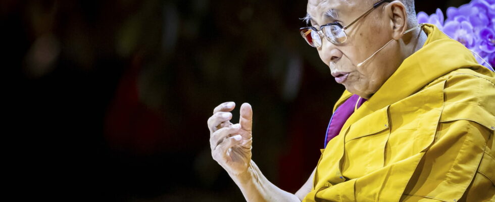 The Dalai Lama indicates where its reincarnation will come from