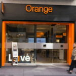 The UFC Que Choosing Orange SFR Bouygues Telecom Free and La