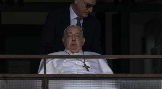 The health of Pope Francis still fragile his speech difficulties