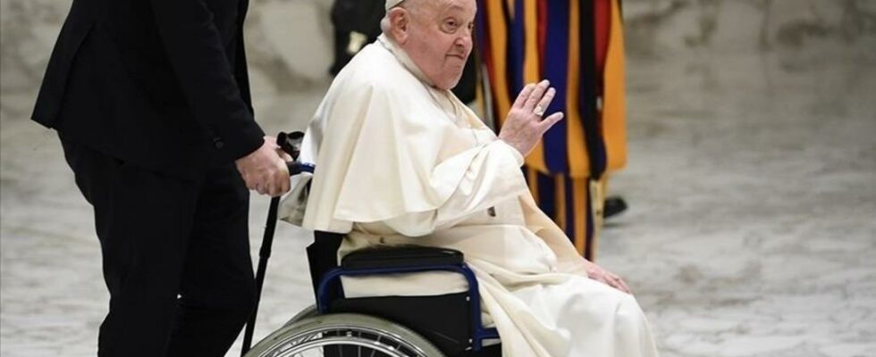 The new statement about the health status of the Pope