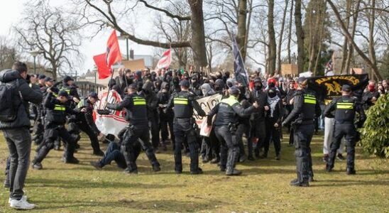 Two arrests in protest NVU and counter action anti fascists